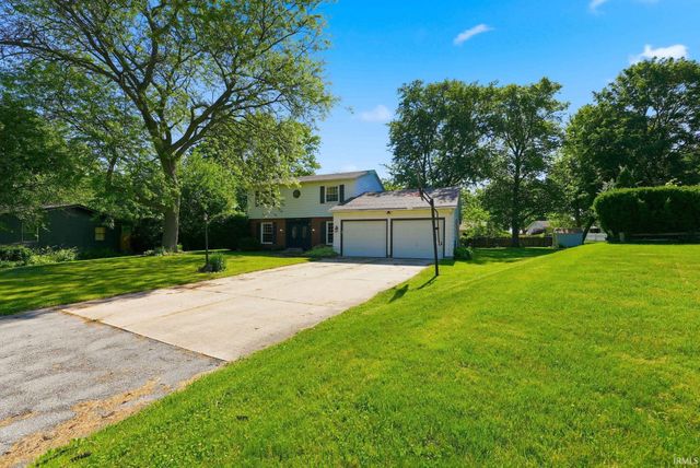 6236 Chaucer Court, South Bend, IN 46614