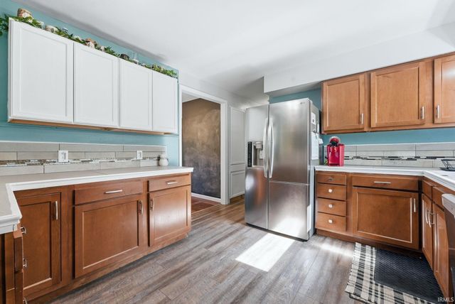 6236 Chaucer Court, South Bend, IN 46614