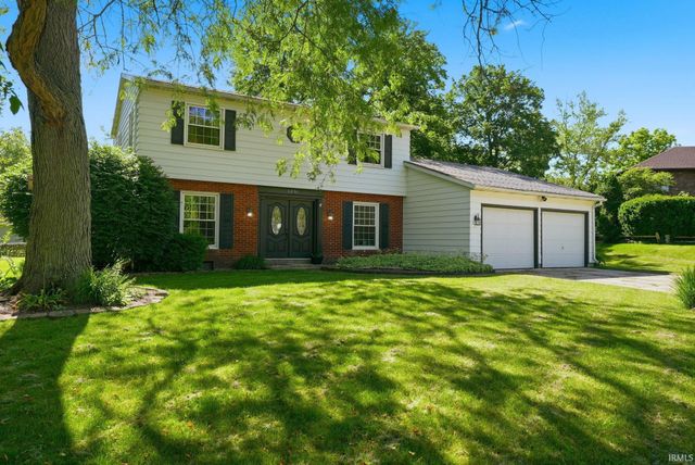 6236 Chaucer Court, South Bend, IN 46614
