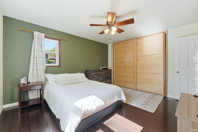 6236 Chaucer Court, South Bend, IN 46614