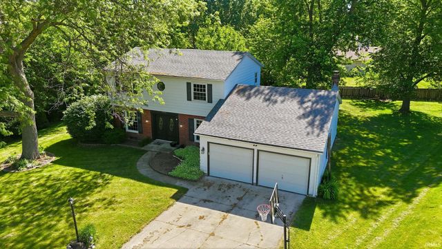 6236 Chaucer Court, South Bend, IN 46614
