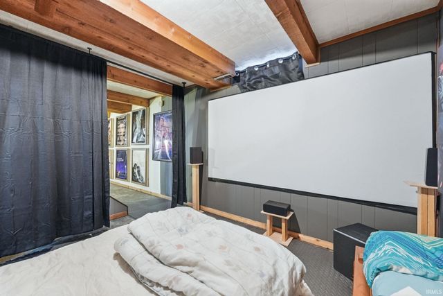 6236 Chaucer Court, South Bend, IN 46614