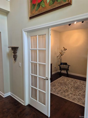4976 W Stonegate Circle, Orion Charter Township, MI 48359