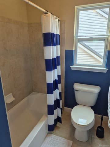 4976 W Stonegate Circle, Orion Charter Township, MI 48359