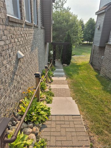 4976 W Stonegate Circle, Orion Charter Township, MI 48359
