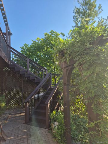 4976 W Stonegate Circle, Orion Charter Township, MI 48359