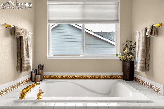 12265 Jones Park Court, Colorado Springs, CO 80921