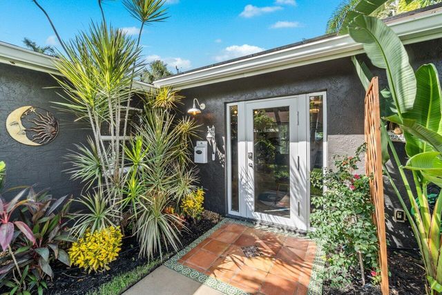 1911 Parker Avenue, West Palm Beach, FL 33401