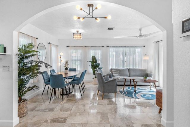 1911 Parker Avenue, West Palm Beach, FL 33401