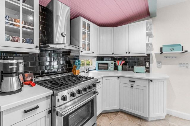 1911 Parker Avenue, West Palm Beach, FL 33401