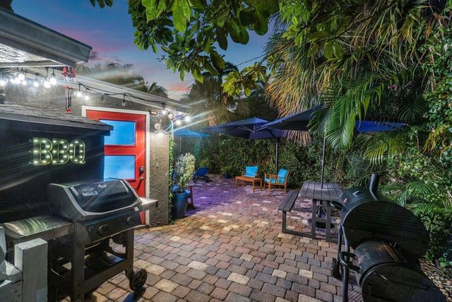 1911 Parker Avenue, West Palm Beach, FL 33401