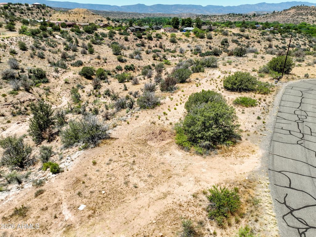 Image 3 of property listing at 4835 N TEEPEE Terrace 40, Rimrock, AZ 86335