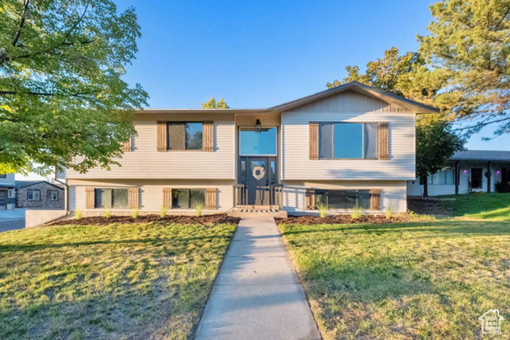 1327 E MADRID WAY, Sandy, UT 84093