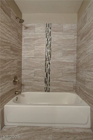 1908 TIERRA VISTA Drive 204, Las Vegas, NV 89128
