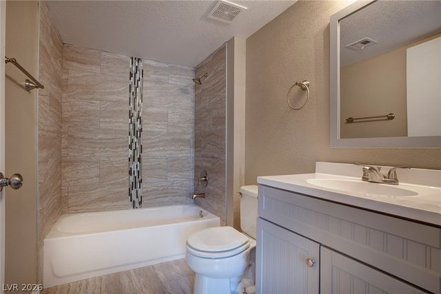 1908 TIERRA VISTA Drive 204, Las Vegas, NV 89128