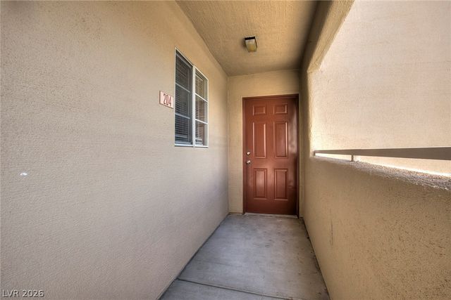 1908 TIERRA VISTA Drive 204, Las Vegas, NV 89128