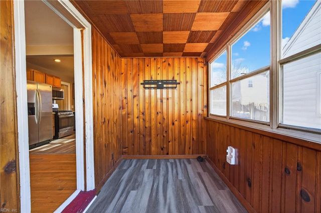 145 W Ocean AVE, Norfolk, VA 23503