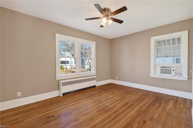 145 W Ocean AVE, Norfolk, VA 23503