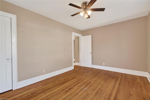 145 W Ocean AVE, Norfolk, VA 23503