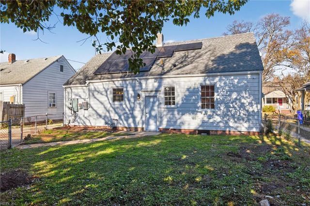 145 W Ocean AVE, Norfolk, VA 23503