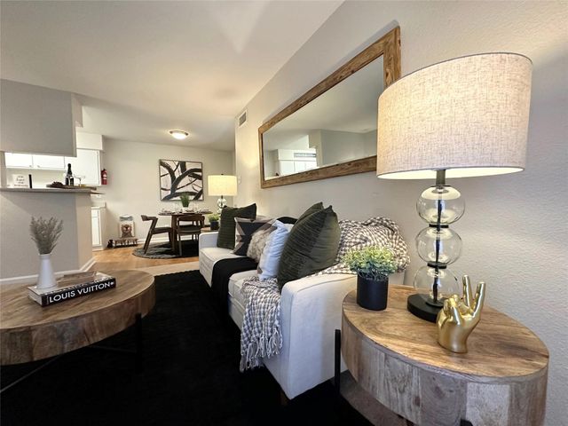 10601 Sabo Road 139, Houston, TX 77089