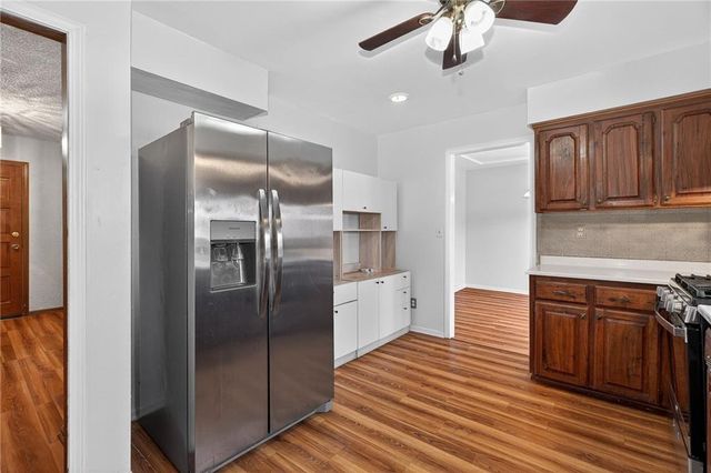 12326 Pinehurst Drive, Kansas City, KS 66109