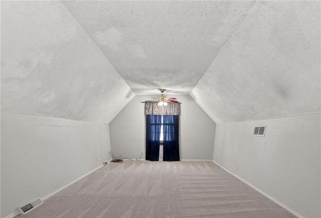 12326 Pinehurst Drive, Kansas City, KS 66109