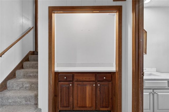 12326 Pinehurst Drive, Kansas City, KS 66109