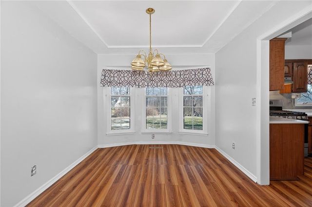 12326 Pinehurst Drive, Kansas City, KS 66109