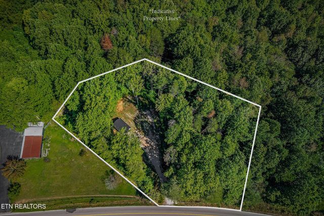 3247 Moodyville Rd, Byrdstown, TN 38549