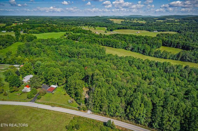 3247 Moodyville Rd, Byrdstown, TN 38549