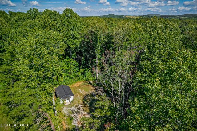 3247 Moodyville Rd, Byrdstown, TN 38549