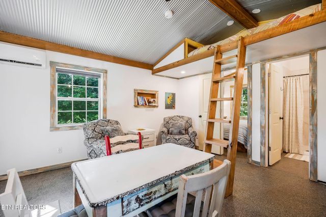 3247 Moodyville Rd, Byrdstown, TN 38549