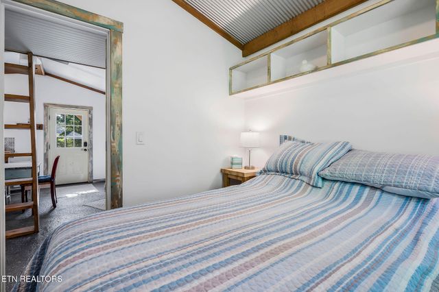 3247 Moodyville Rd, Byrdstown, TN 38549