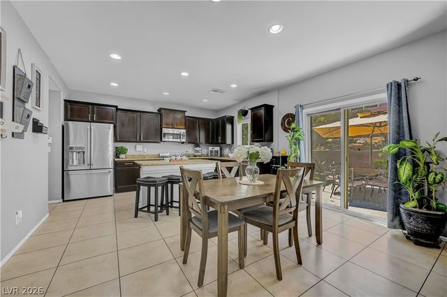 8083 Mosaic Sunrise Lane, Las Vegas, NV 89166
