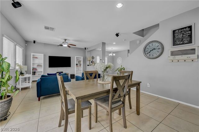8083 Mosaic Sunrise Lane, Las Vegas, NV 89166