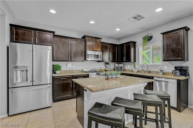 8083 Mosaic Sunrise Lane, Las Vegas, NV 89166