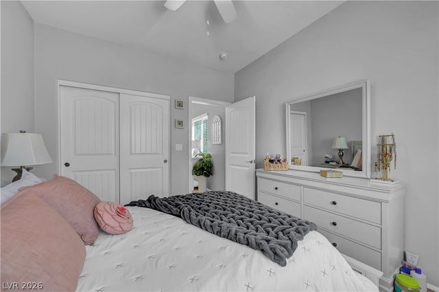 8083 Mosaic Sunrise Lane, Las Vegas, NV 89166