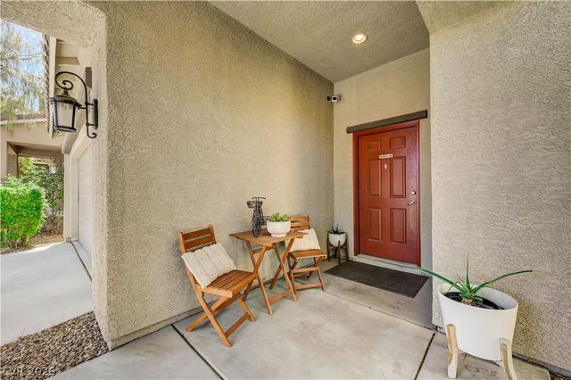 8083 Mosaic Sunrise Lane, Las Vegas, NV 89166