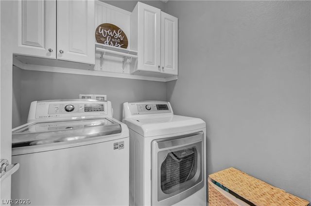 8083 Mosaic Sunrise Lane, Las Vegas, NV 89166