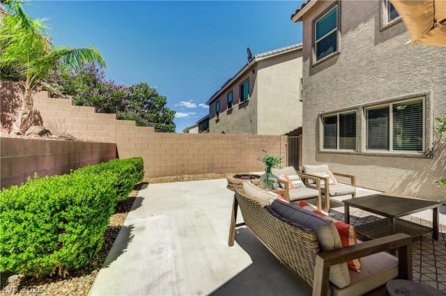 8083 Mosaic Sunrise Lane, Las Vegas, NV 89166