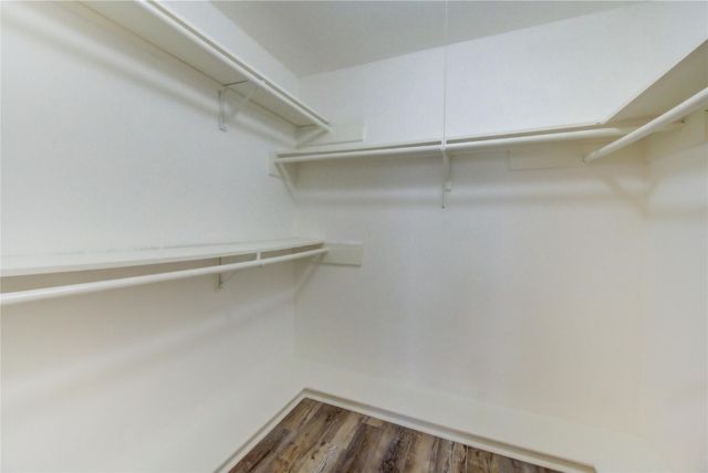 6430 Pirtlewood Circle, Houston, TX 77088