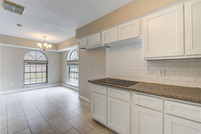 6430 Pirtlewood Circle, Houston, TX 77088