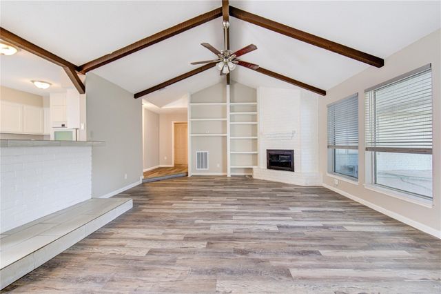 6430 Pirtlewood Circle, Houston, TX 77088