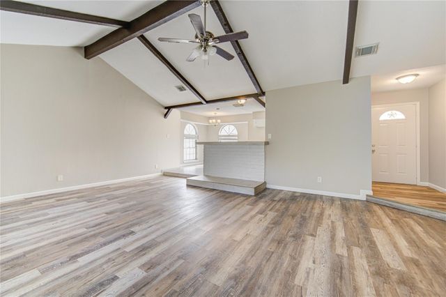 6430 Pirtlewood Circle, Houston, TX 77088