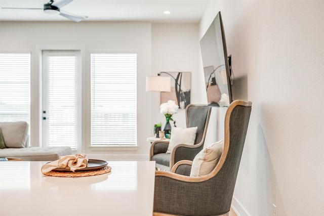 128 Garden Court E, Arlington, TX 76013