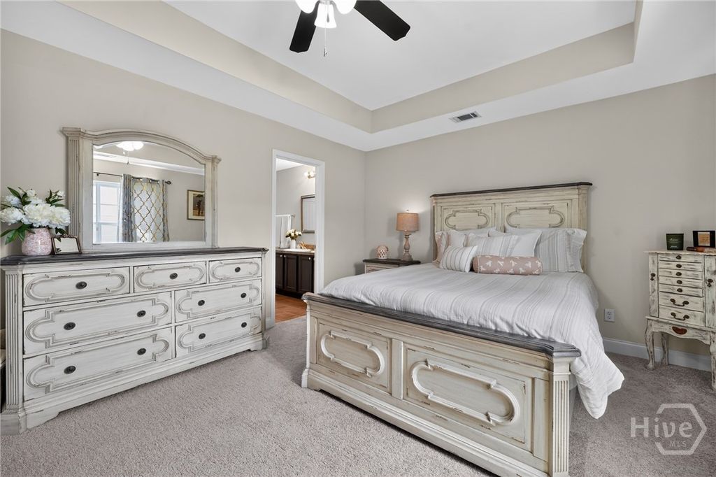 Image 16 of property listing at 345 Canyon Oak Loop, Richmond Hill, GA 31324
