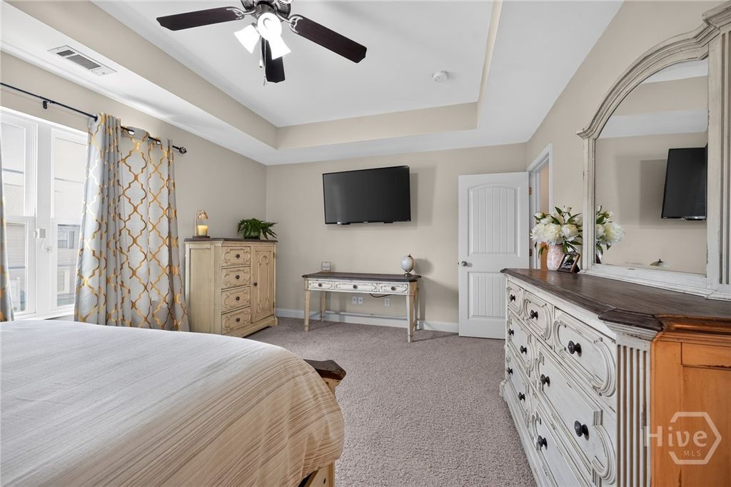 Image 17 of property listing at 345 Canyon Oak Loop, Richmond Hill, GA 31324