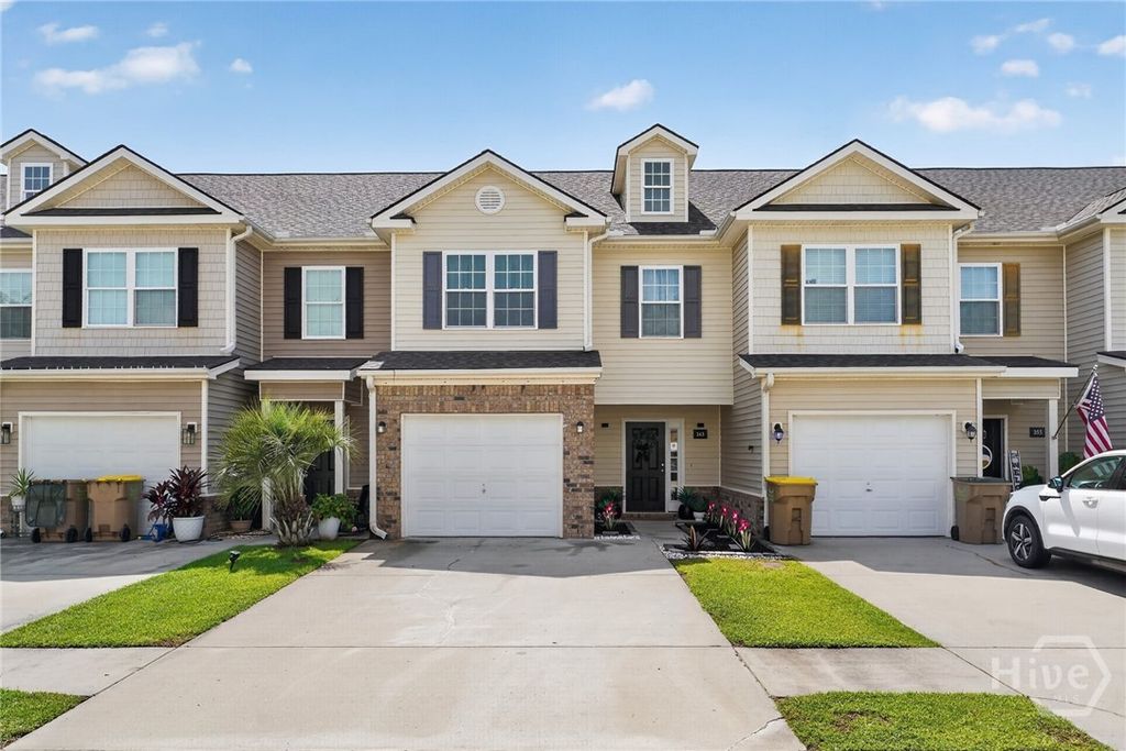 Image 2 of property listing at 345 Canyon Oak Loop, Richmond Hill, GA 31324