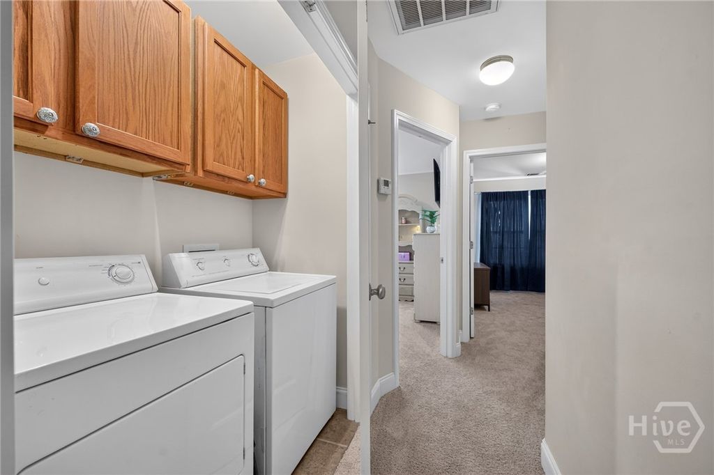 Image 20 of property listing at 345 Canyon Oak Loop, Richmond Hill, GA 31324